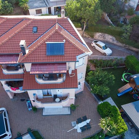 Apartmani Andiks 드라말리 외부 사진