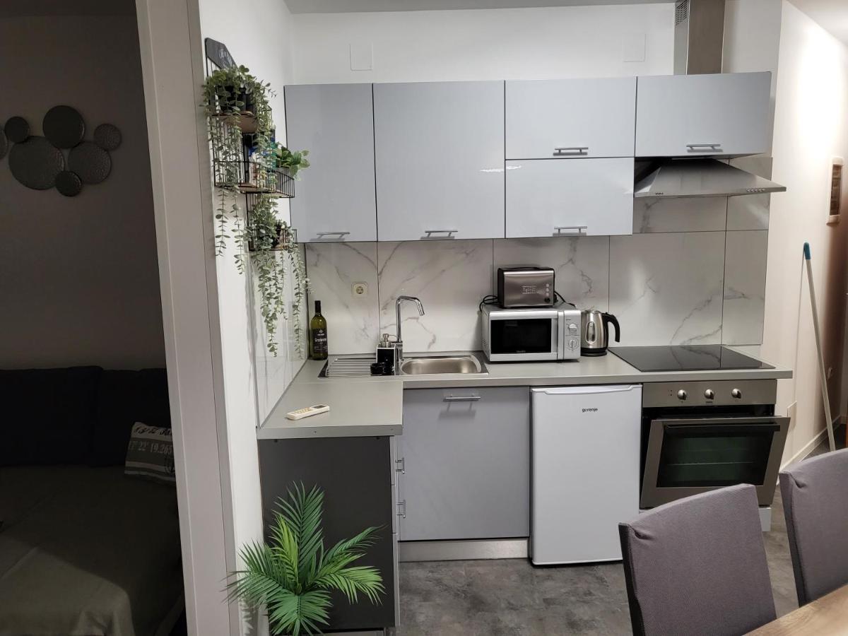 Apartmani Andiks 드라말리 외부 사진