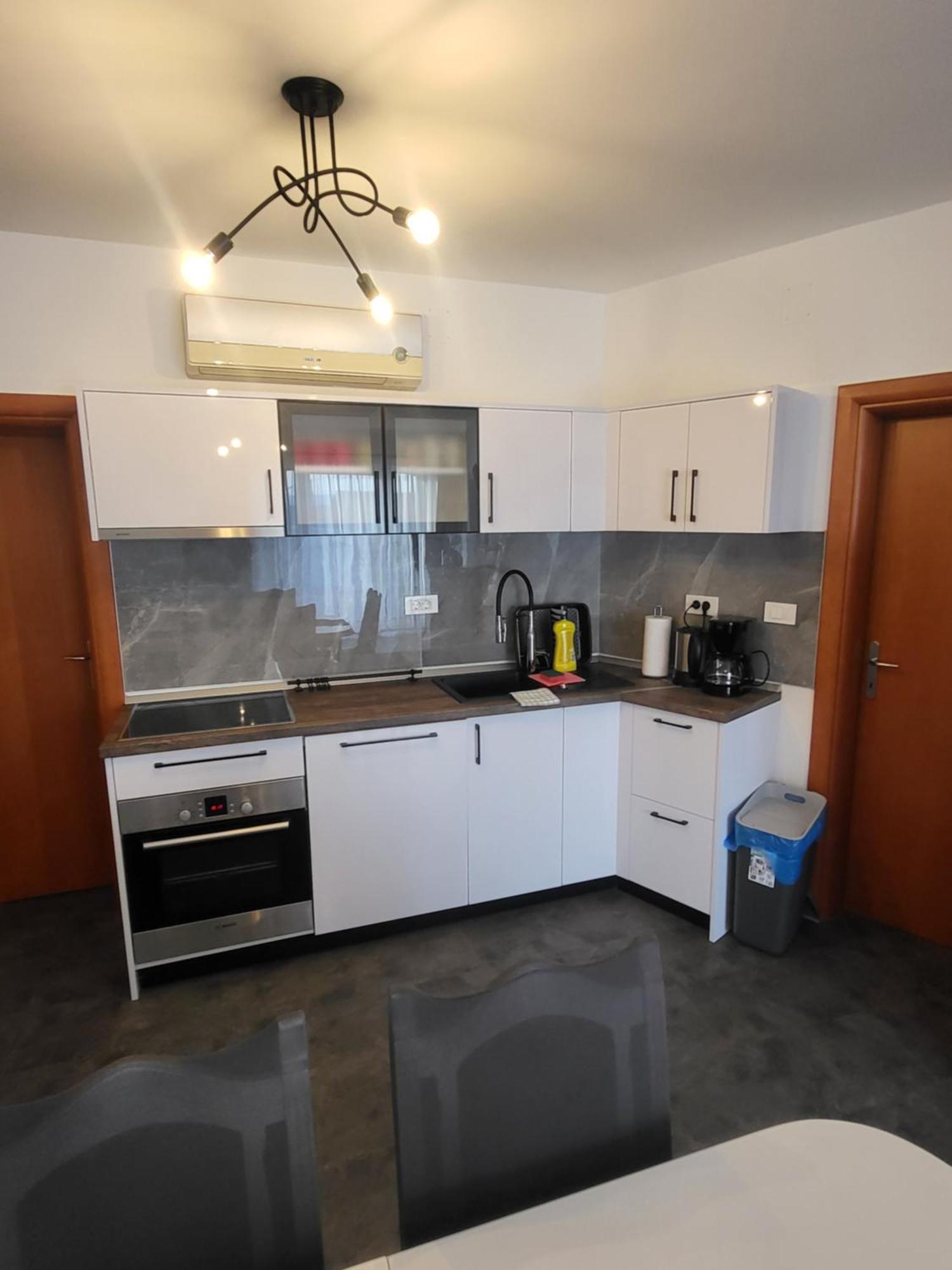 Apartmani Andiks 드라말리 외부 사진